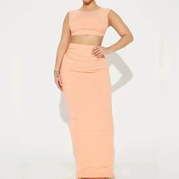 Coral Snatched maxi Skirt - Picture 1 of 10